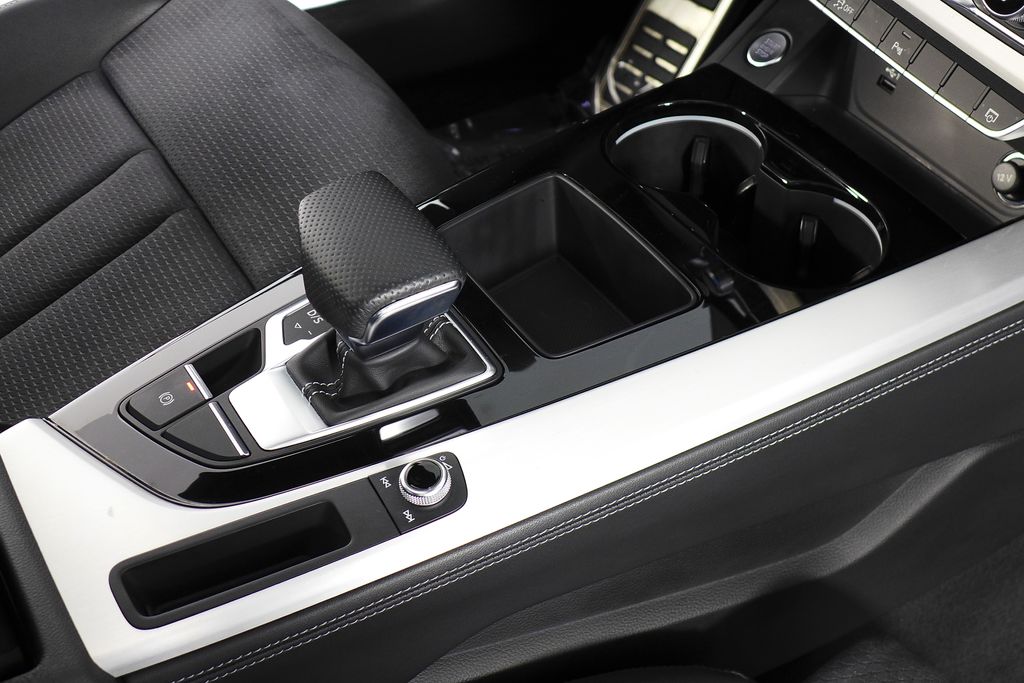 Thumbnail: 2023 Audi A4 - 15