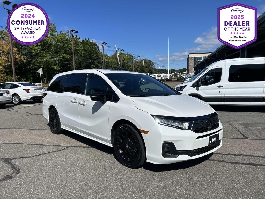 White 2025 Honda Odyssey Minivan Front-Wheel Drive Automatic