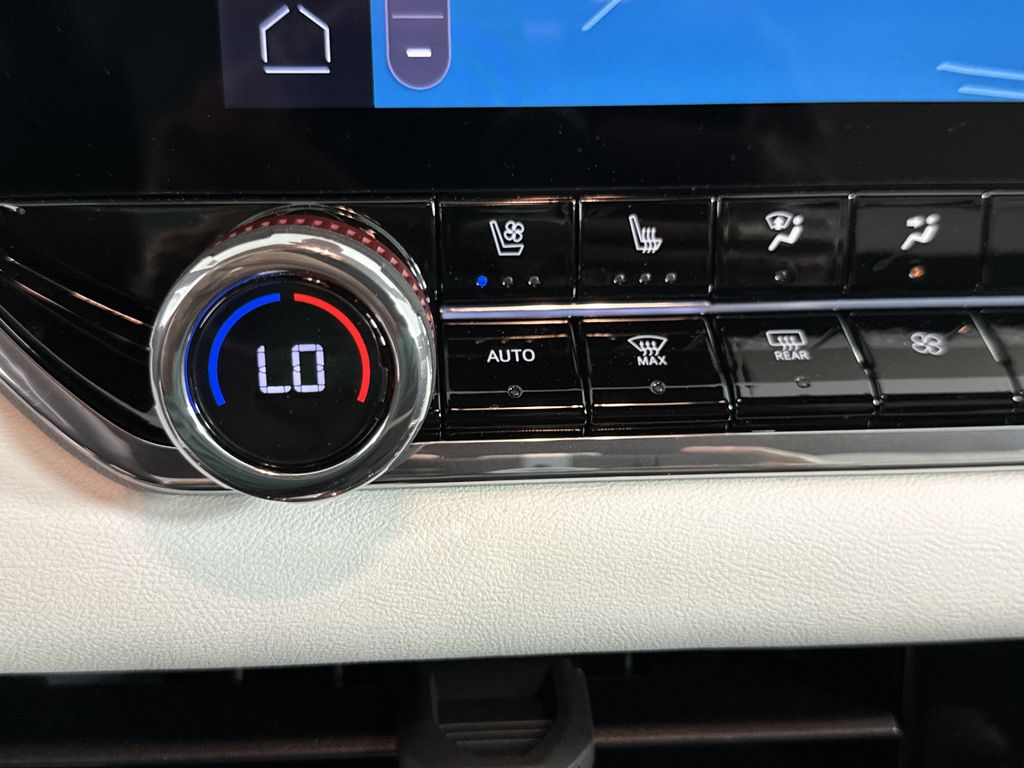 new 2025 GMC Canyon car, priced at $50,465