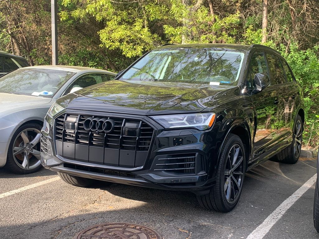 Thumbnail: 2023 Audi Q7 - 3