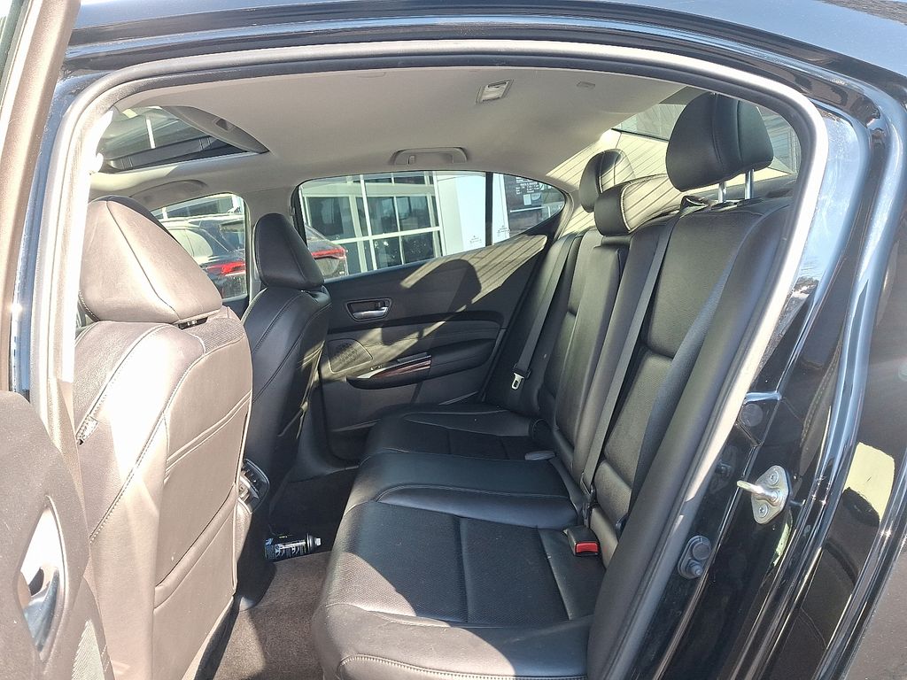 Thumbnail: 2015 Acura TLX - 9