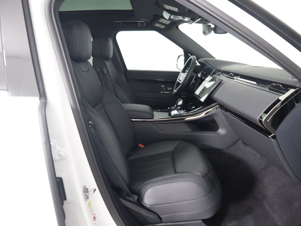 Thumbnail: 2025 Land Rover Range Rover Sport - 22