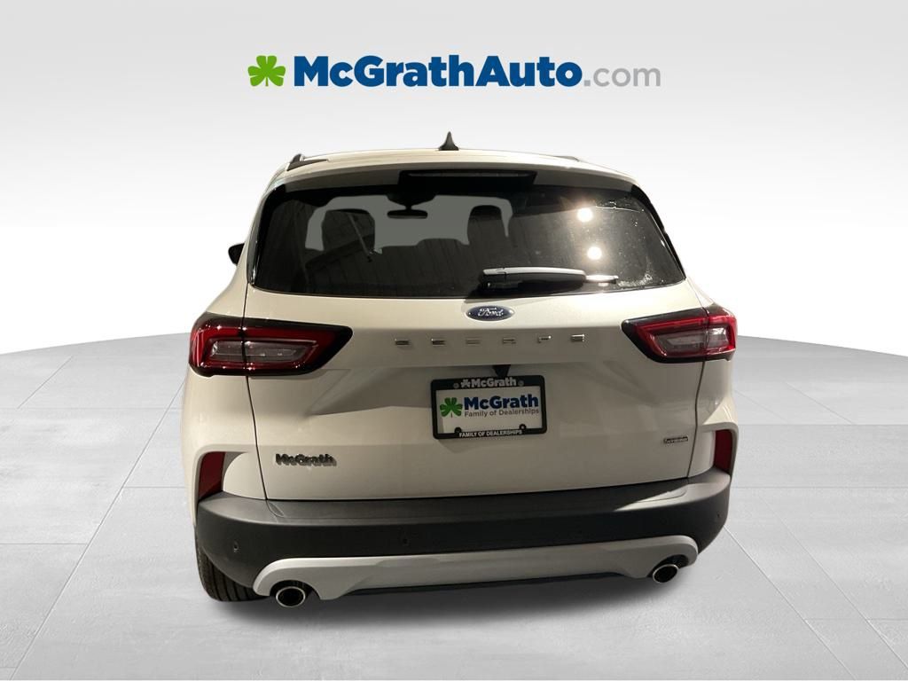 New 2026 White Ford Base image 4