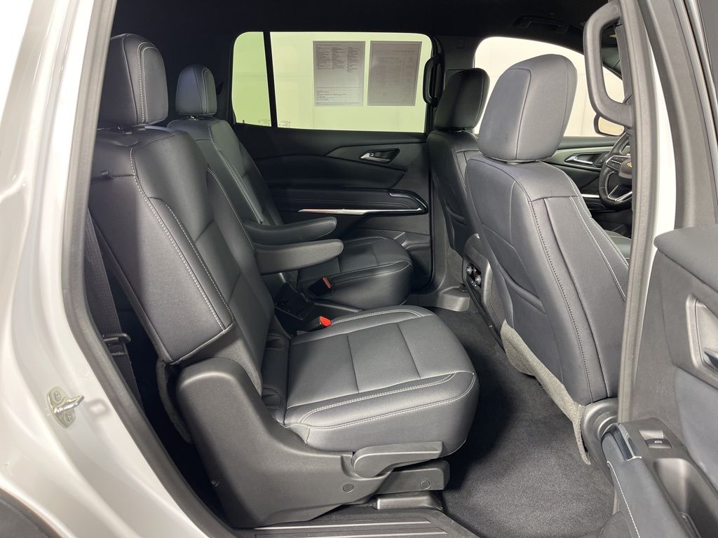 Thumbnail: 2025 Chevrolet Traverse - 7