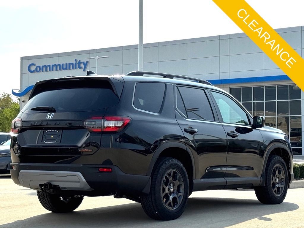 2025 Honda Pilot TrailSport Black at Monument Chevrolet