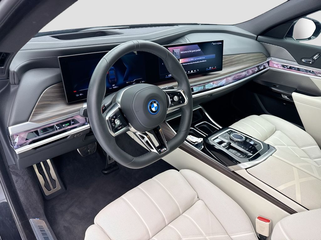 Thumbnail: 2023 BMW i7 - 9
