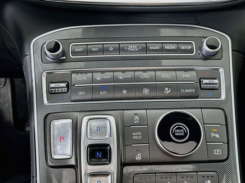 Thumbnail: 2021 Hyundai Santa Fe - 16