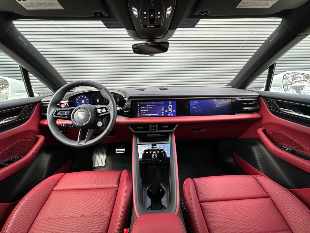 Thumbnail: 2026 Porsche Macan - 6