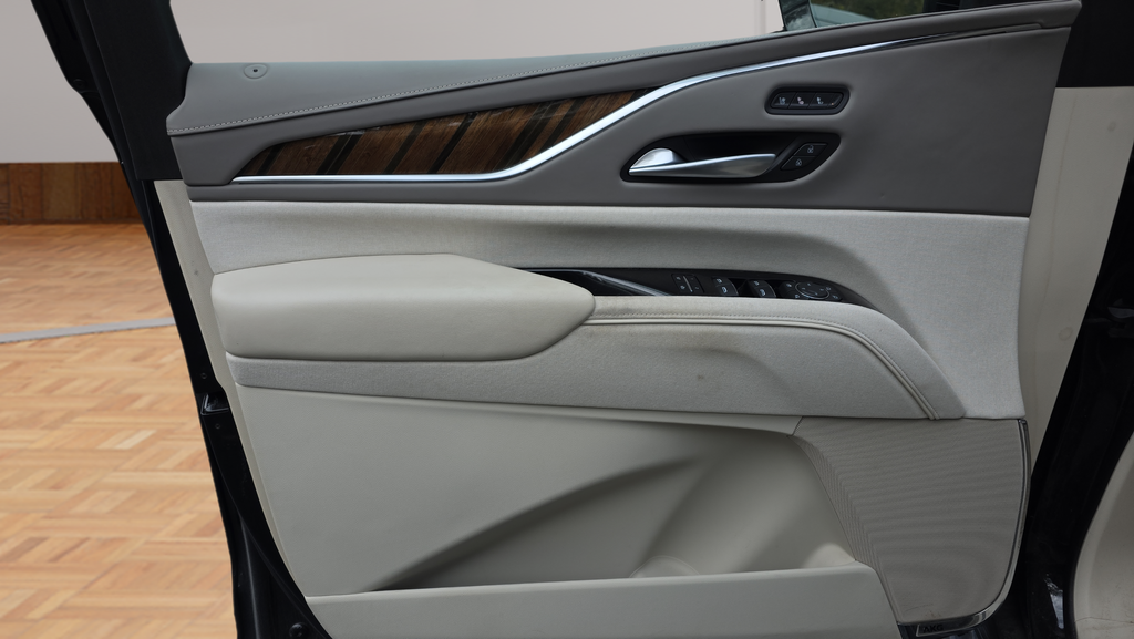 2023 Cadillac Escalade ESV