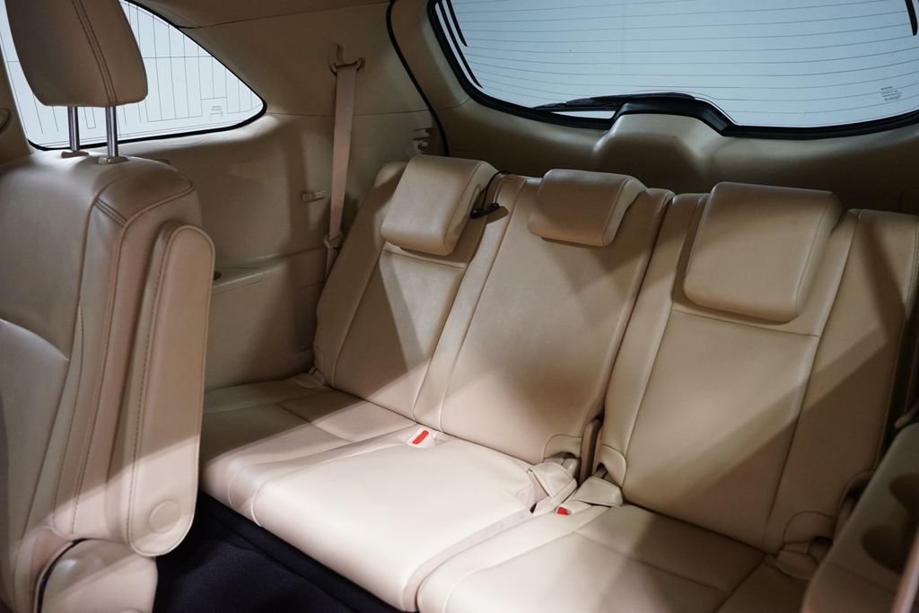 Thumbnail: 2019 Toyota Highlander - 29