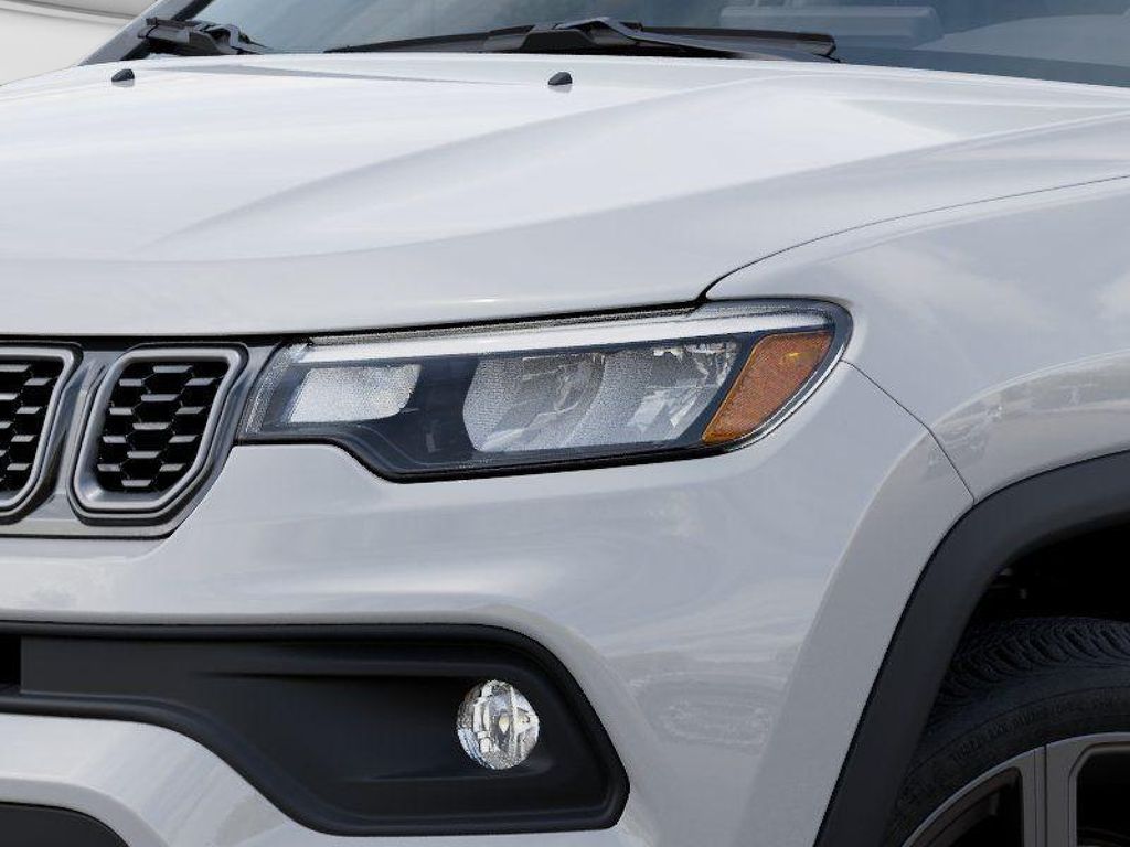 2026 Jeep Compass Latitude White at South Hills CDJR