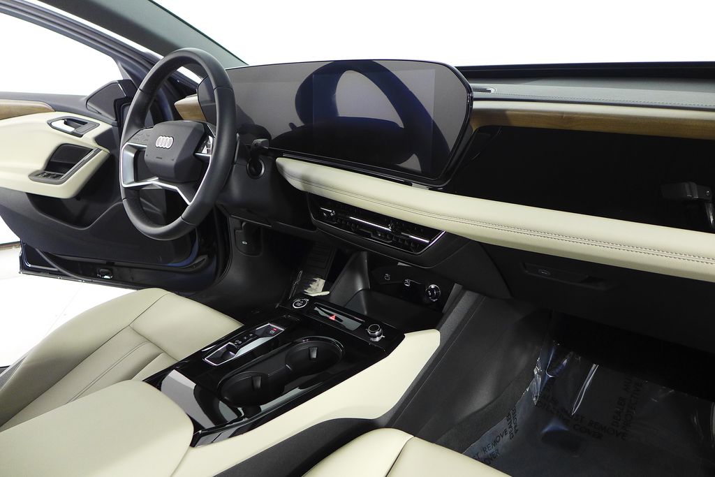 Thumbnail: 2025 Audi e-tron S - 13