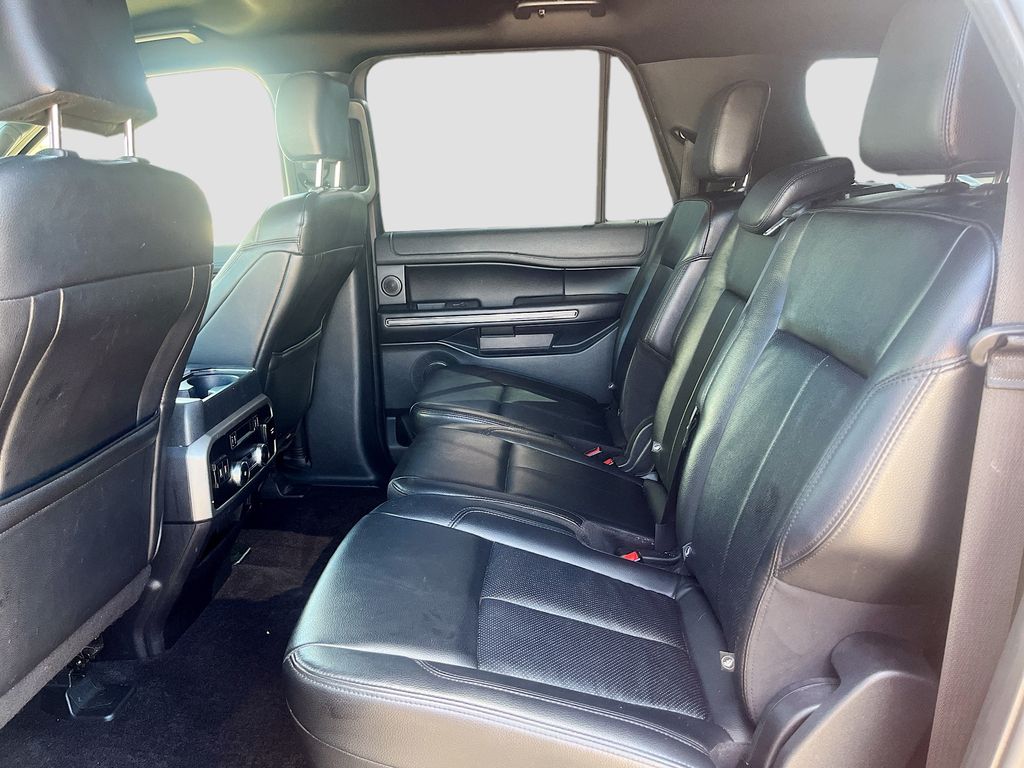 Used 2019 Gray Ford XLT image 25