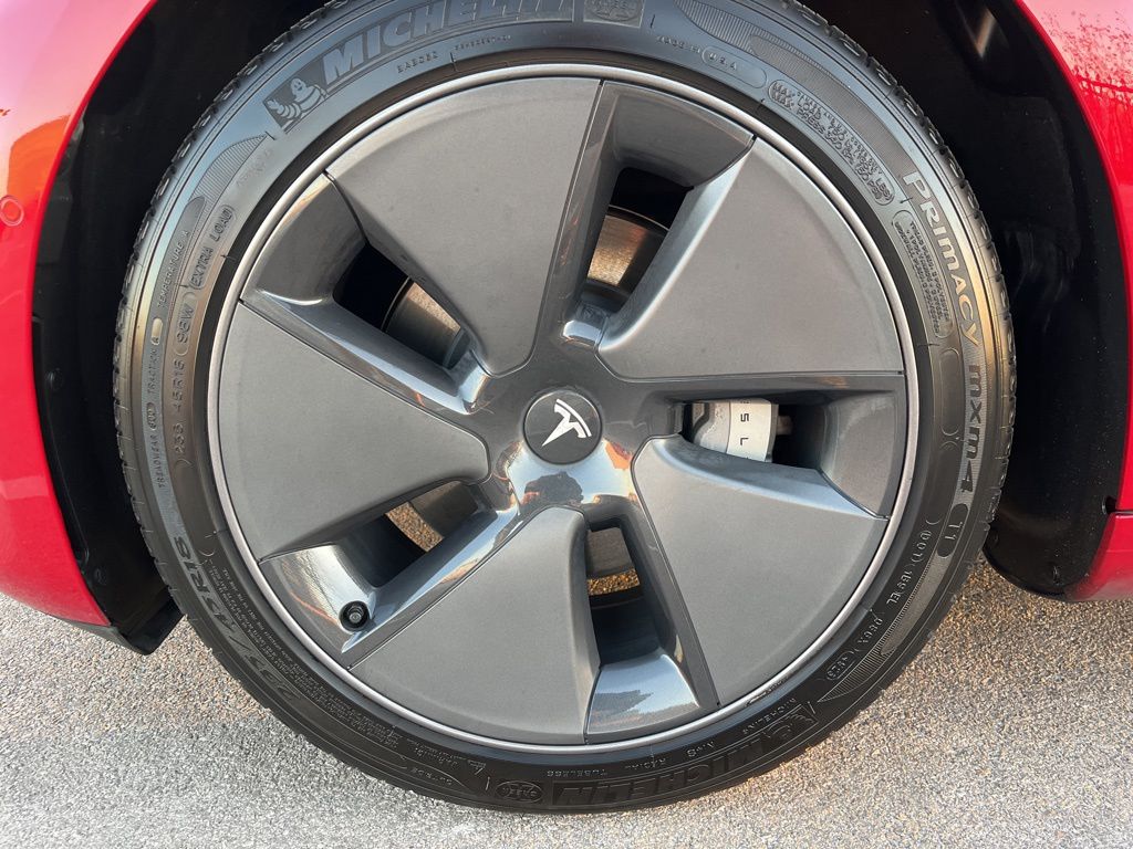 Thumbnail: 2021 Tesla Model 3 - 8