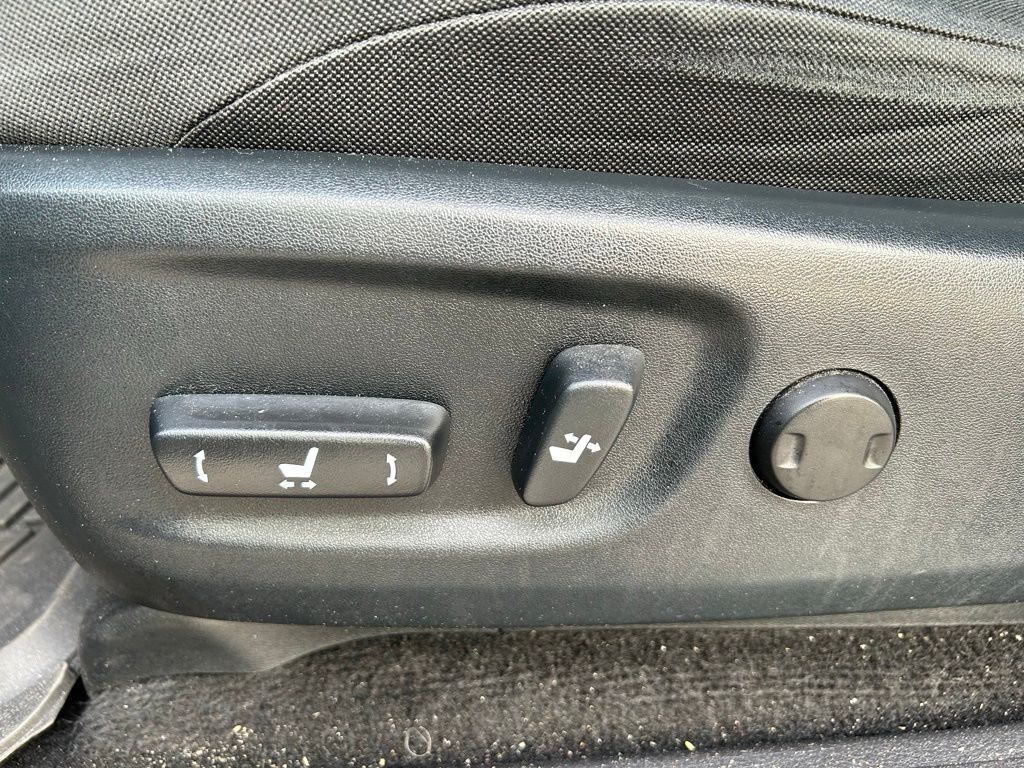 2024 Toyota 4Runner SR5 25