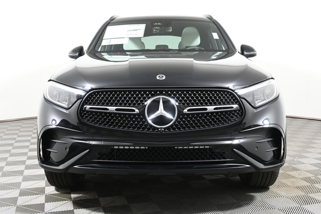 2025 Mercedes-Benz GLC 300 9
