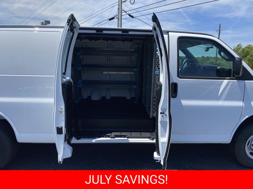 New 2026 Chevrolet Express 2500 Van
