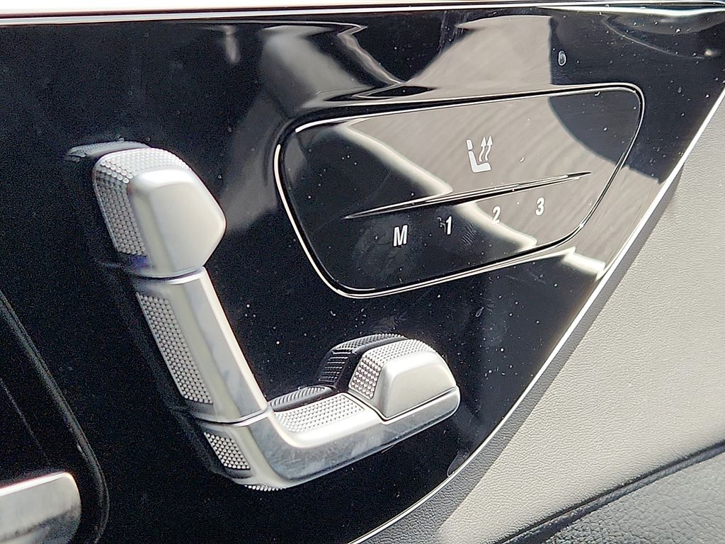 Thumbnail: 2026 Mercedes-Benz GLC - 22