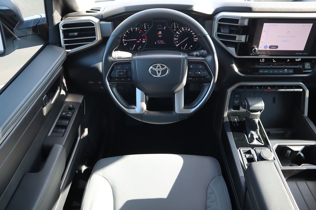 Thumbnail: 2024 Toyota Tundra - 10