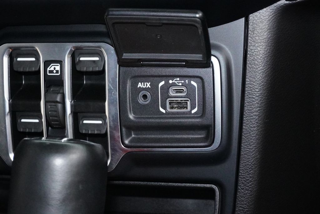 Used Car 2023 Jeep Gladiator  High Altitude For Sale Under $40,000 In Weatherford, Texas