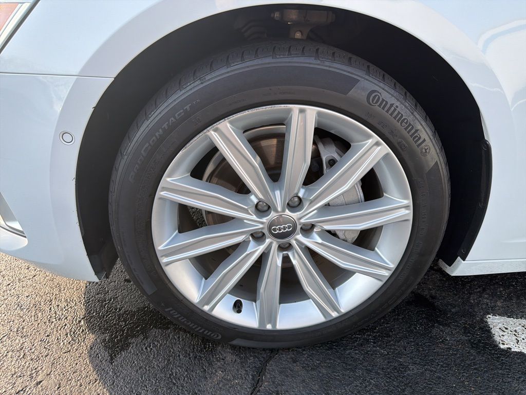 Thumbnail: 2020 Audi A6 - 10