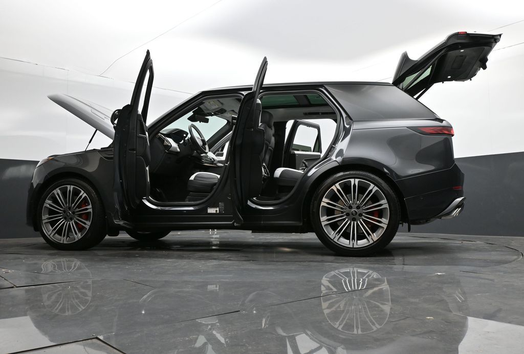 2025 Land Rover Range Rover Sport P530 Autobiography