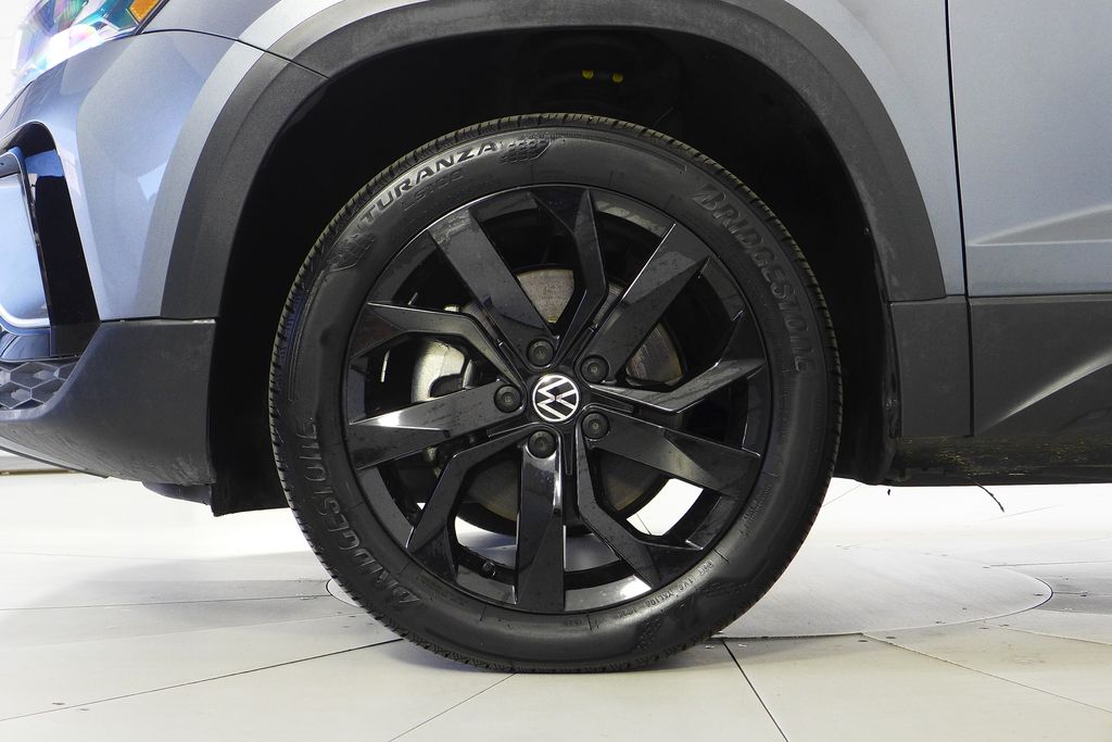 Thumbnail: 2022 Volkswagen Taos - 5