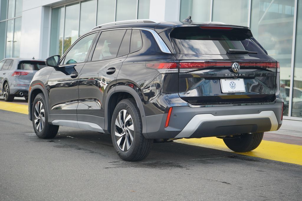 Thumbnail: 2026 Volkswagen Tiguan - 3