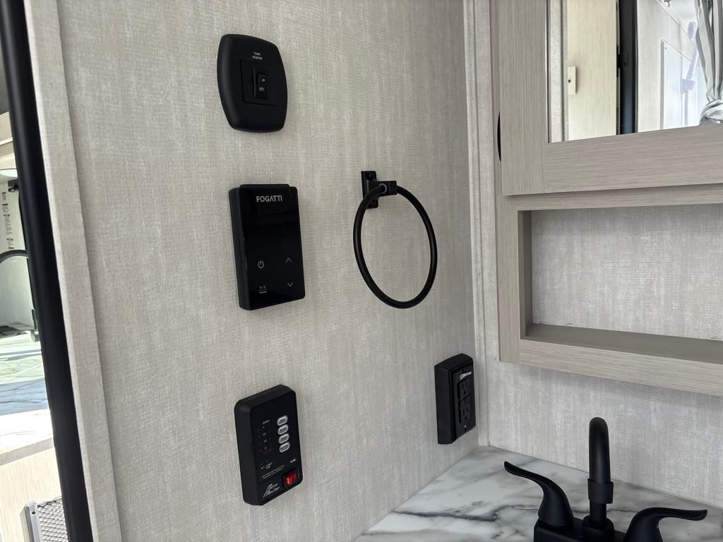 2025 Coachmen Remote 19R Travel Trailer
