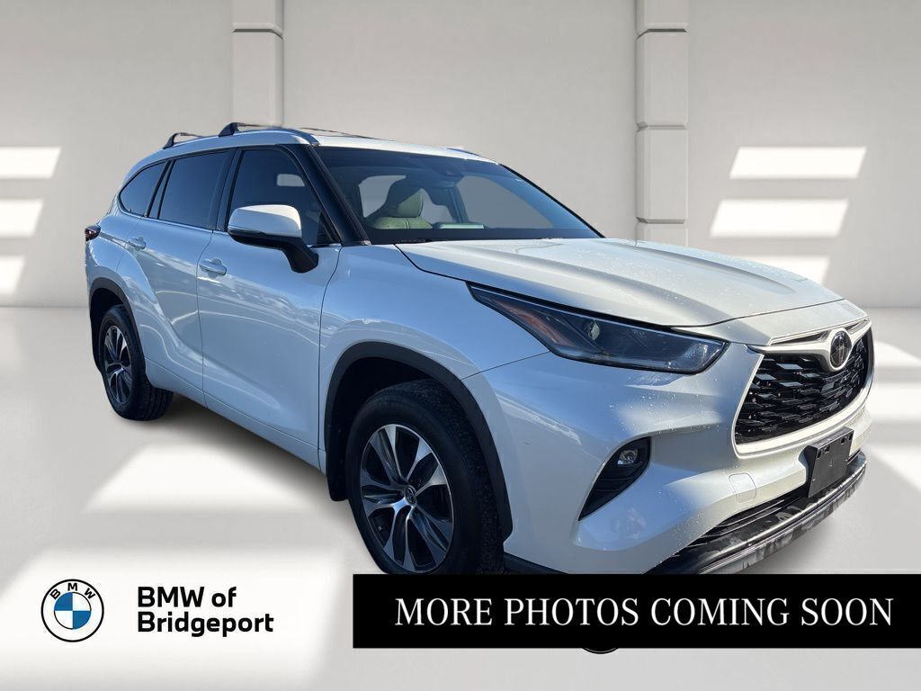 2021 Toyota Highlander XLE AWD