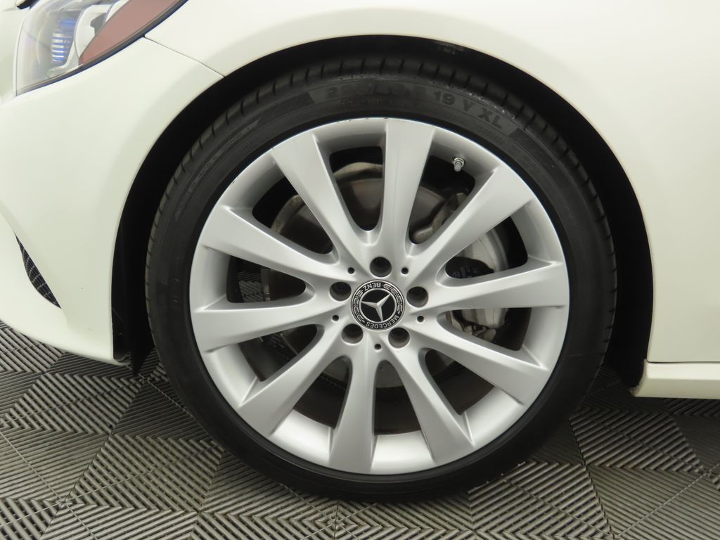 Thumbnail: 2021 Mercedes-Benz C-Class - 28