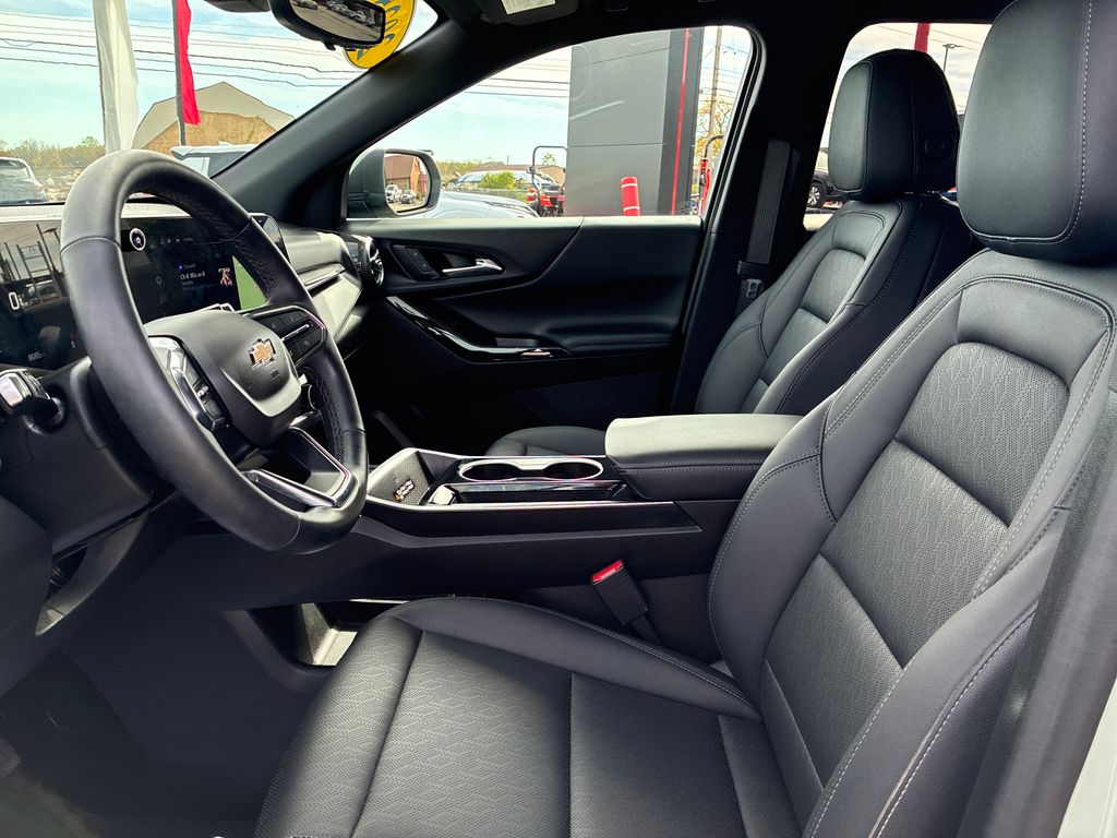 2025 Chevrolet Equinox LT Green at Klick Lewis Buick Chevrolet