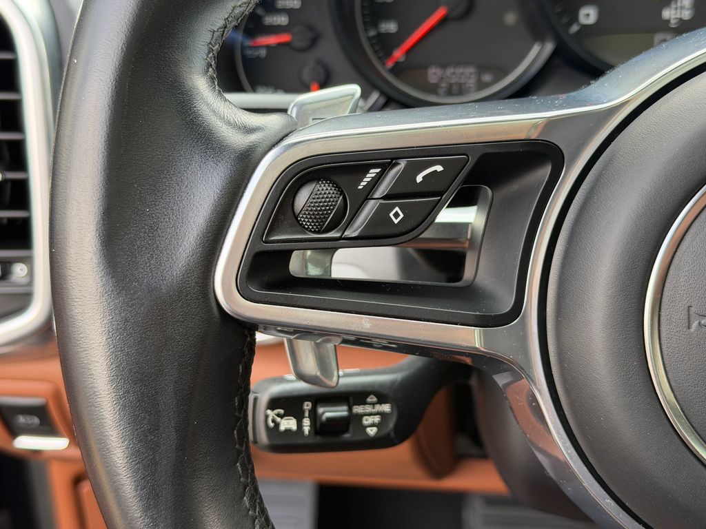 Thumbnail: 2017 Porsche Cayenne - 22