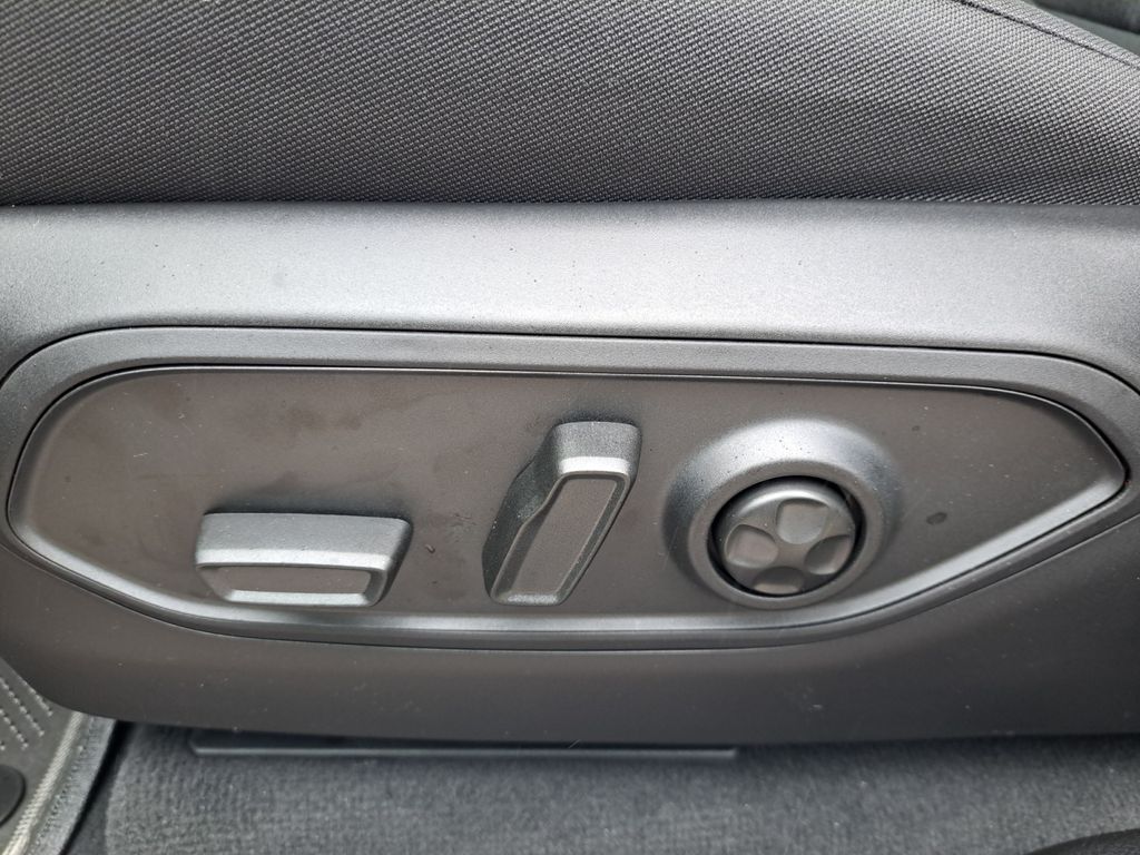 New Car 2025 Jeep Grand Cherokee  Laredo For Sale Under $35,000 In Austin, Texas