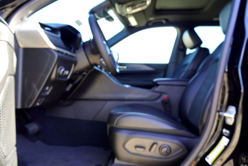 New Car 2025 Jeep Grand Cherokee L  Altitude X For Sale Under $40,000 In Taylor, Texas