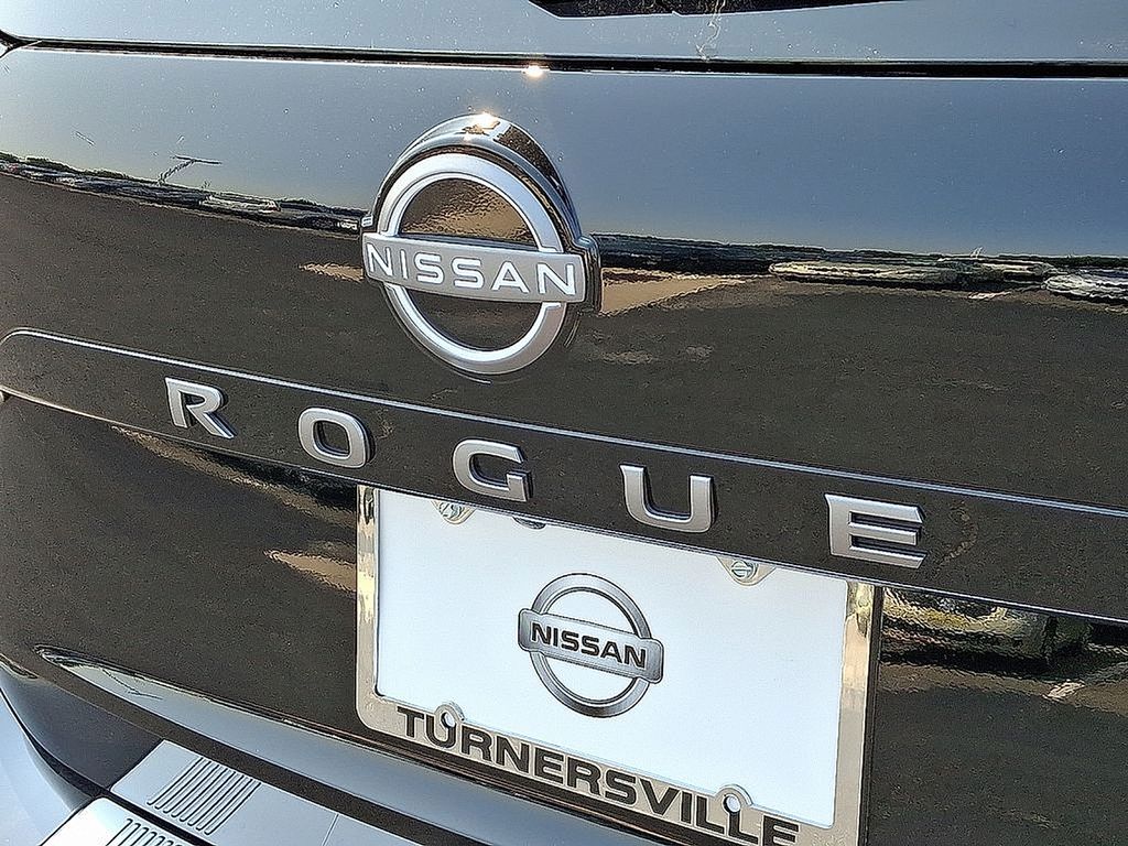 Thumbnail: 2026 Nissan Rogue - 5