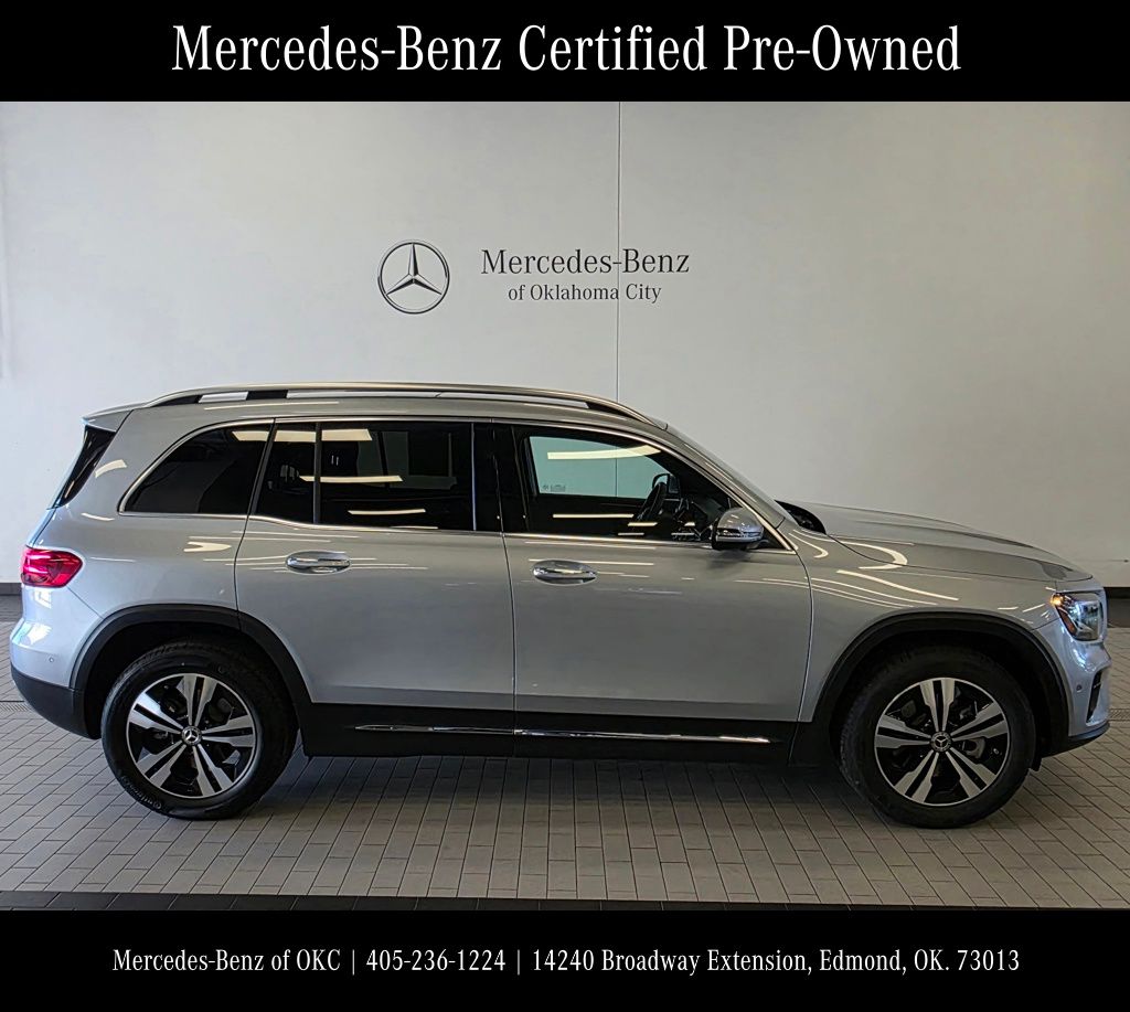2025 Mercedes Benz GLB 250 photo 4