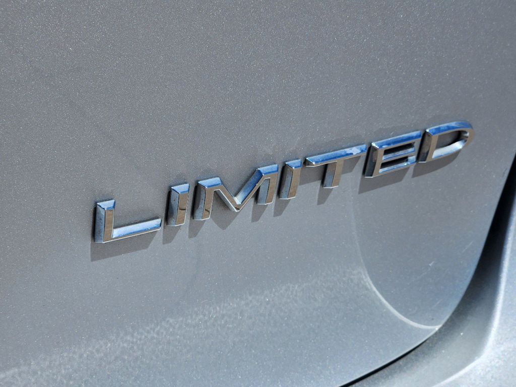 2023 Chrysler Pacifica Limited 14