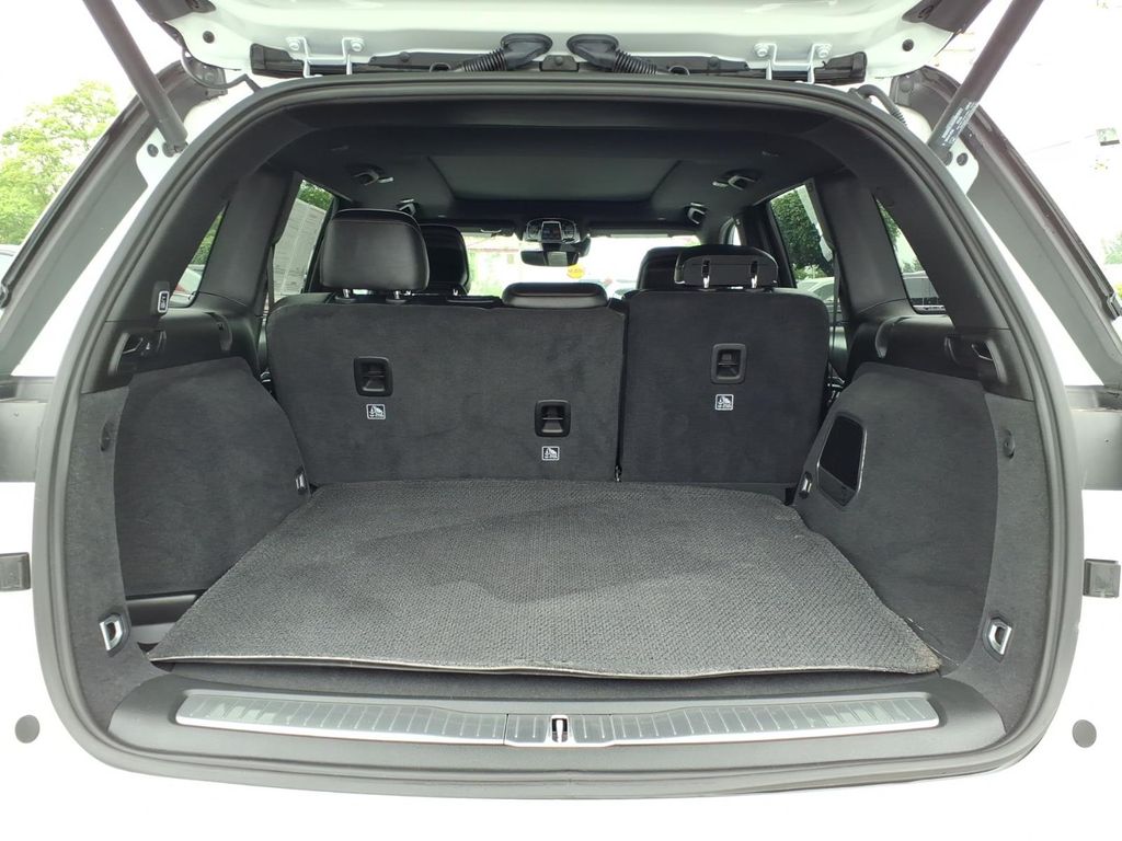 used 2024 Jeep Grand Cherokee car, priced at $44,950