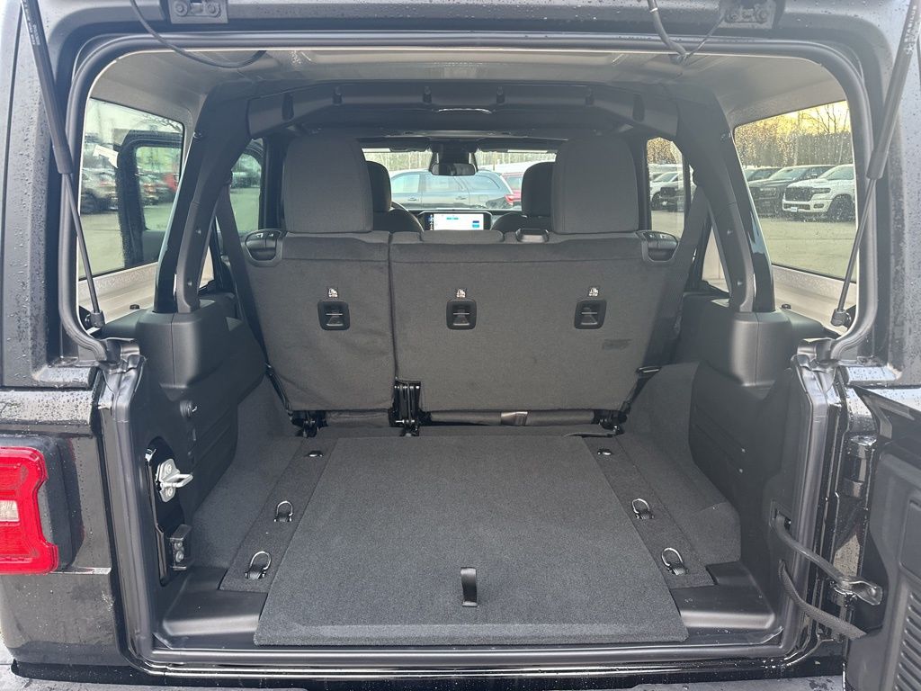 New 2026 Jeep Wrangler SUV