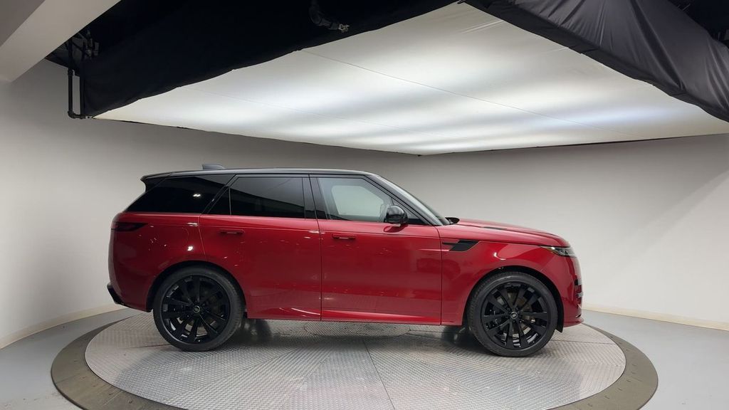 2025 Land Rover Range Rover Sport Dynamic 9