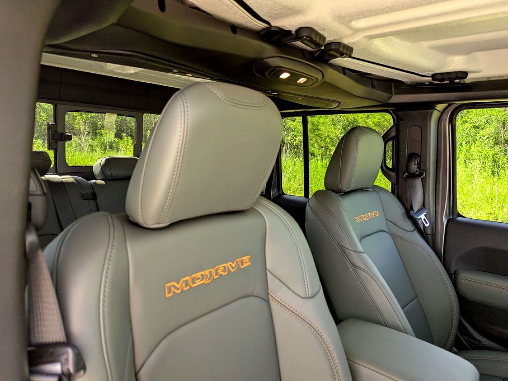 New Car 2025 Jeep Gladiator  Mojave For Sale In Taylor, Texas