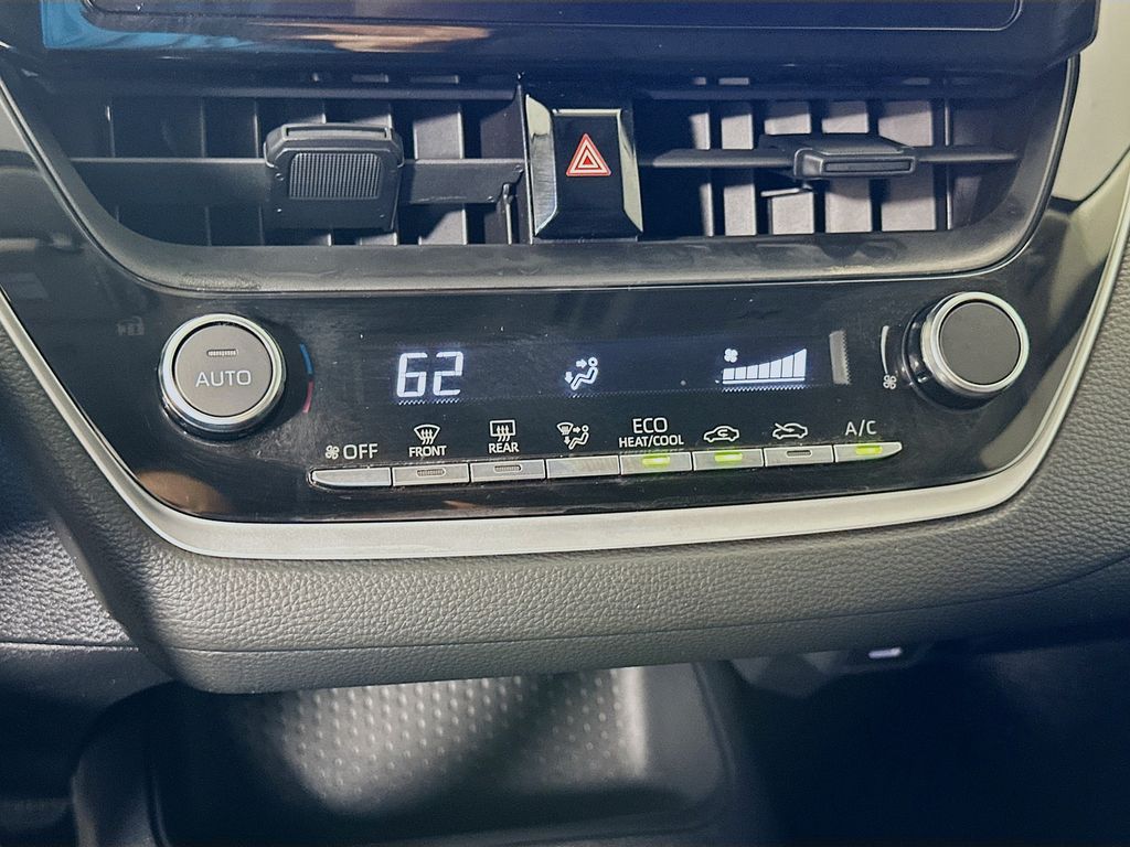 Thumbnail: 2024 Toyota Corolla - 16