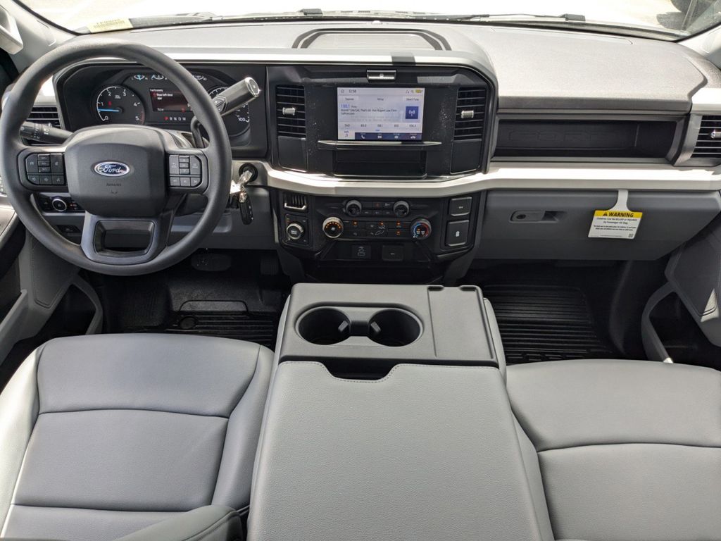 2025 Ford F-250 Super Duty XL