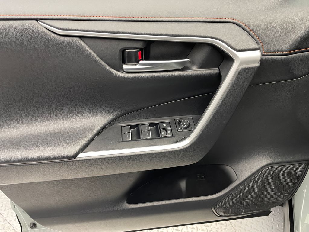 2023 Toyota RAV4 Adventure 9