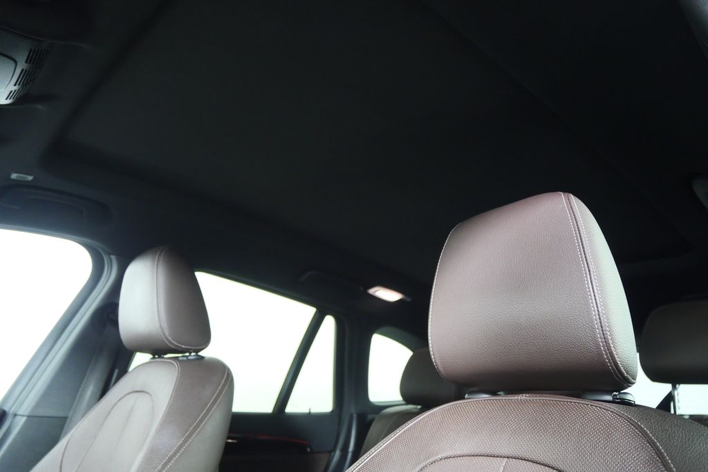 Thumbnail: 2017 BMW X1 - 9