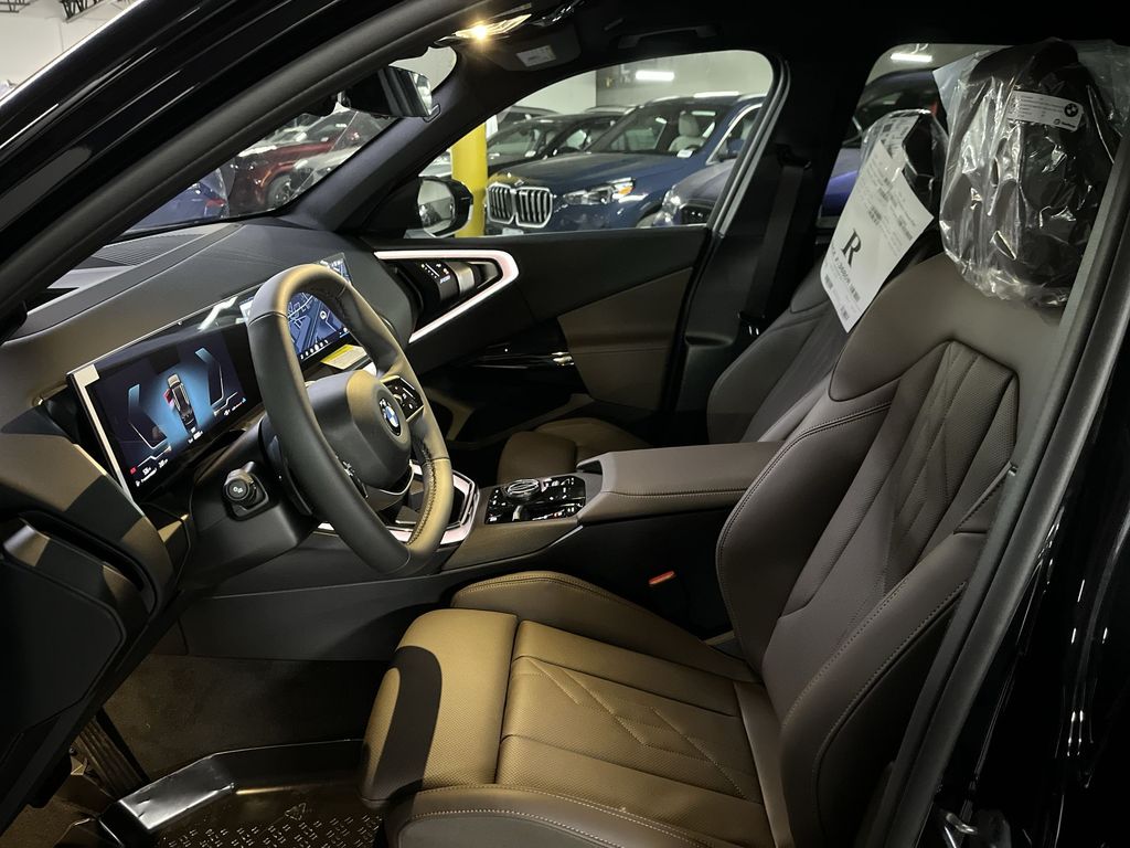 Thumbnail: 2026 BMW X3 - 11