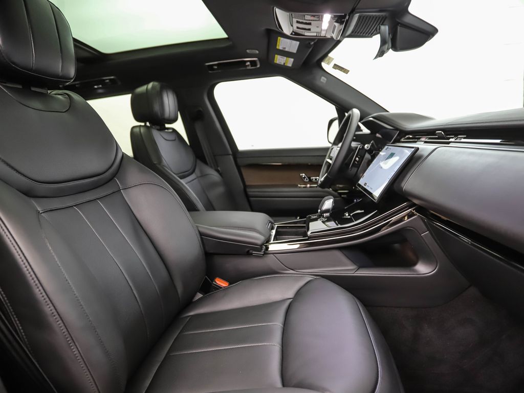 Thumbnail: 2024 Land Rover Range Rover Sport - 30