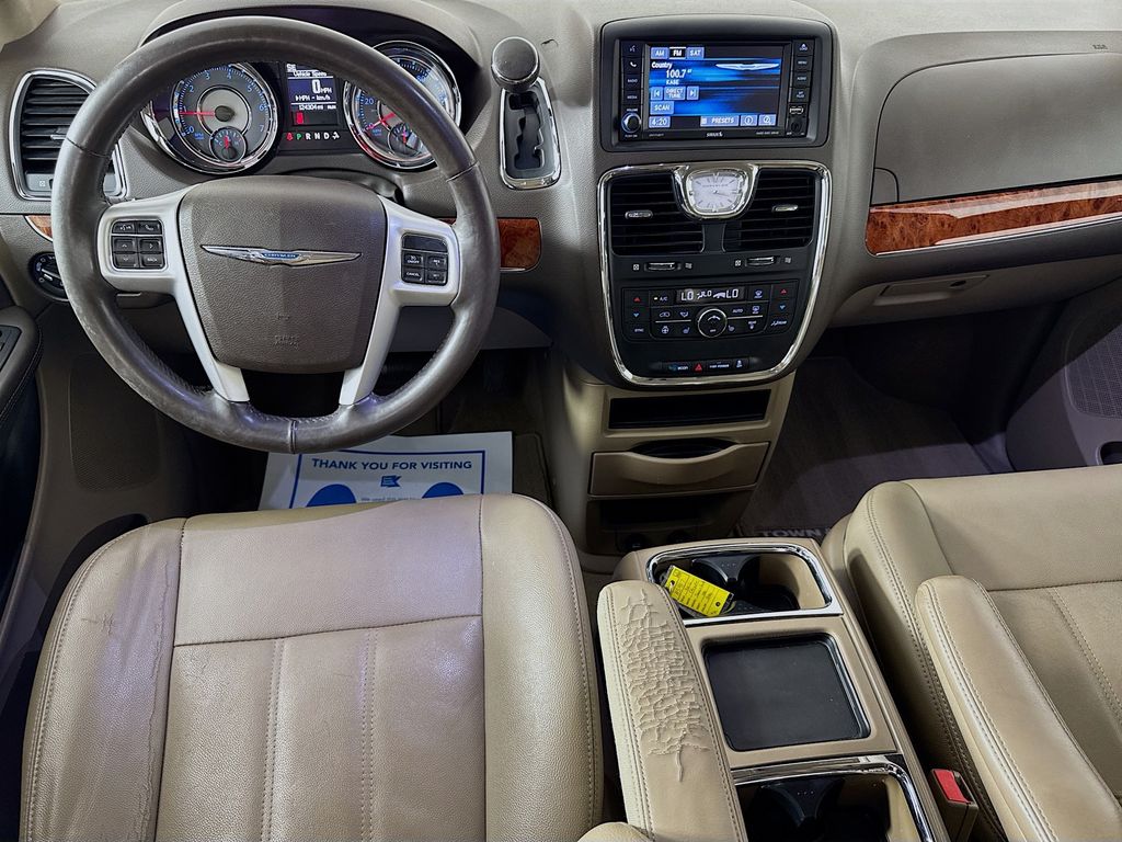 Used Car 2016 Chrysler Town & Country  Touring For Sale Under $12,000 In Austin, Texas