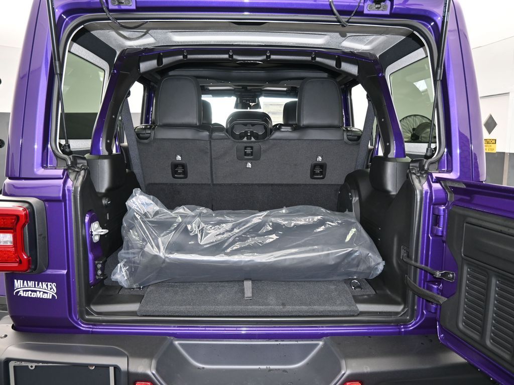 New 2026 reign Jeep Rubicon X image 36